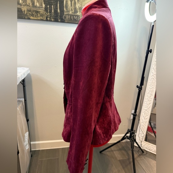 Red Burgundy established 1962 Blazer Jacket with Ruffles, clip closures size Lg - Picture 10 of 12